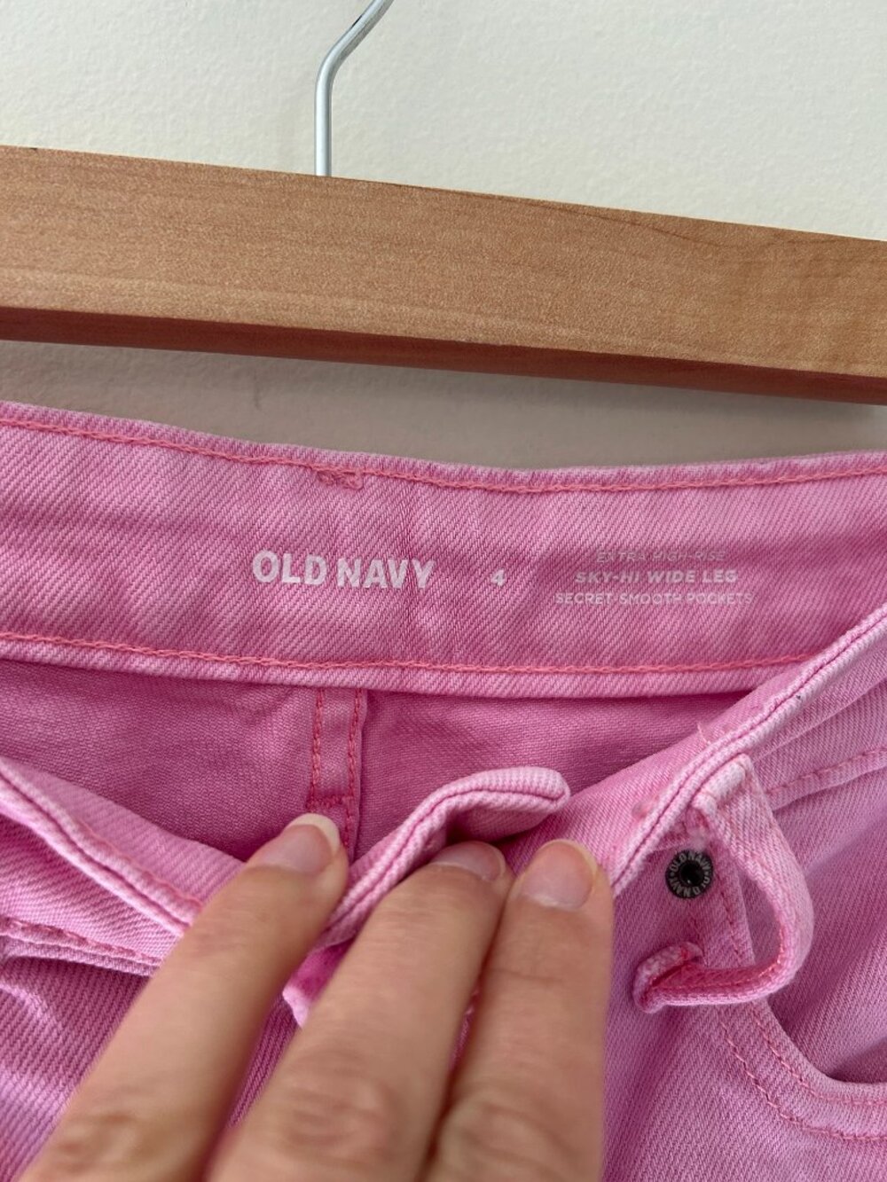 Pink High Waisted Wide Leg Jeans - Worn Once! - Size 4 - Perfect Condition - Picture 3 of 4